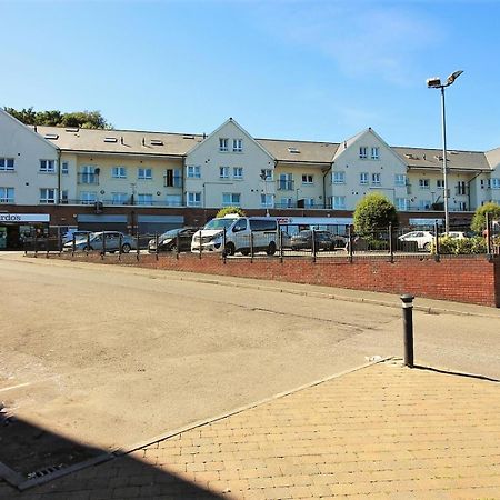 Hastings Apartments Extra Large Self Catering Apt Tourism Certified Free Parking Wifi 벨파스트 외부 사진